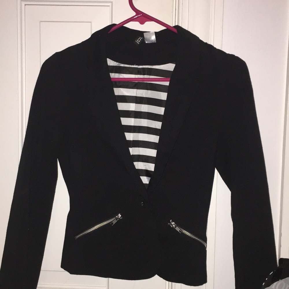 H&M black blazer